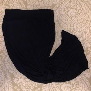 Medium Guess black maxi skirt